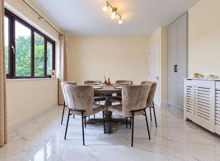 Knockowen Road, Tullamore, R35WC93