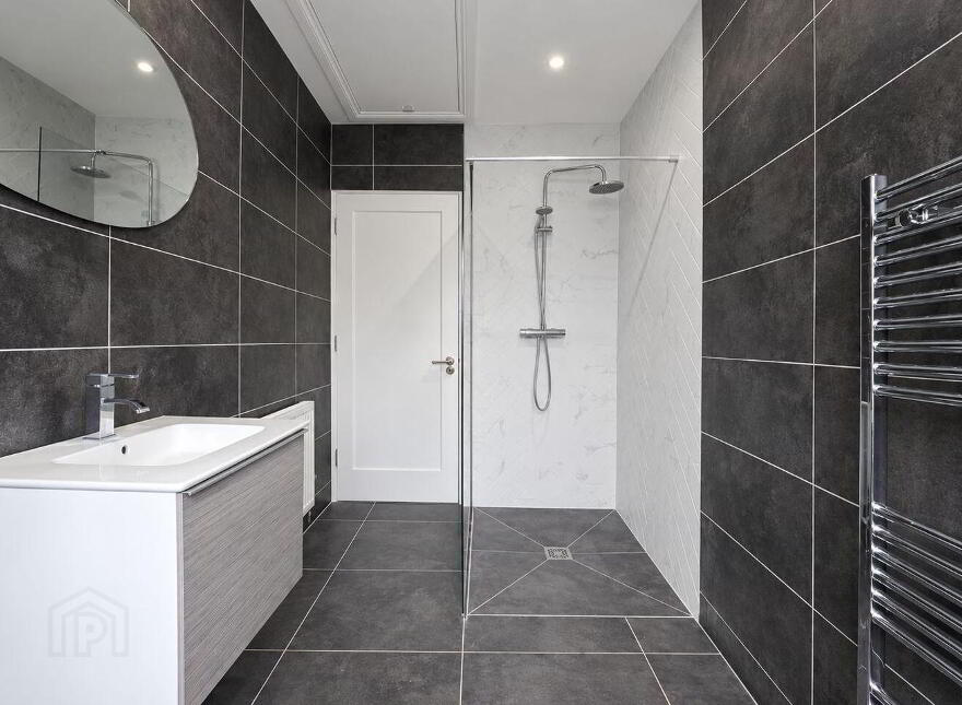 Knockowen Road, Tullamore, R35WC93