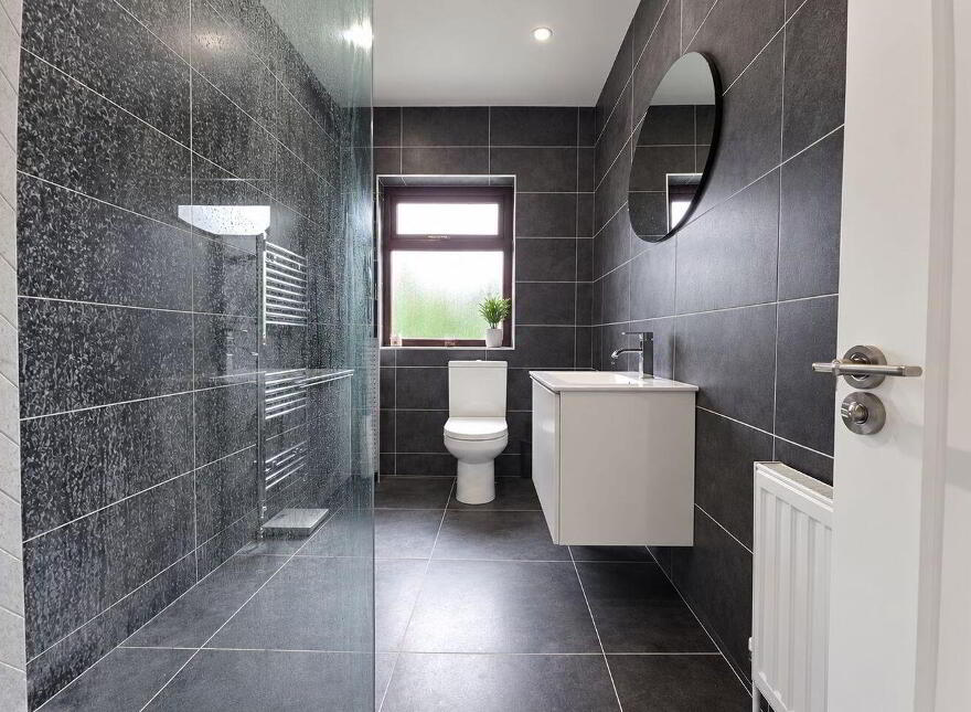 Knockowen Road, Tullamore, R35WC93