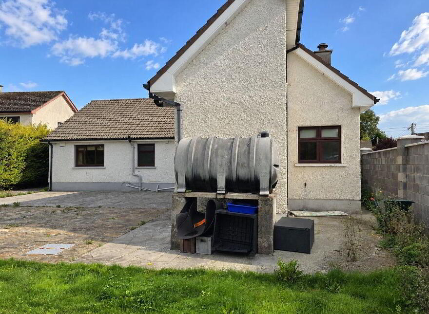 Knockowen Road, Tullamore, R35WC93
