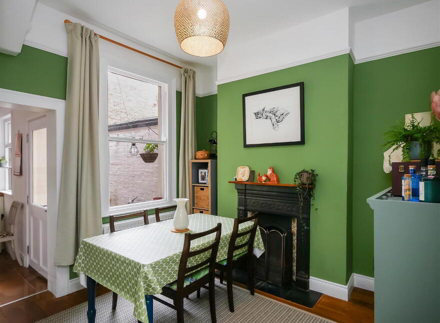 61 Rushfield Avenue, Ormeau Road, Belfast, BT7 3FP