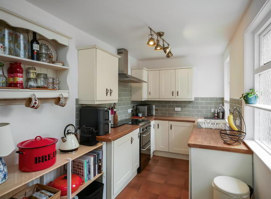 61 Rushfield Avenue, Ormeau Road, Belfast, BT7 3FP