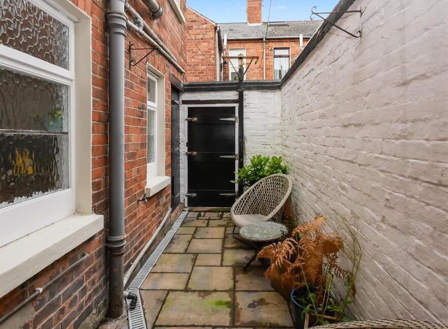 61 Rushfield Avenue, Ormeau Road, Belfast, BT7 3FP