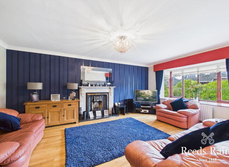 8 Highfields Avenue, Lisburn, BT28 3GE