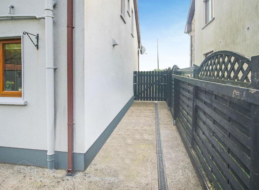 21 Shannon Haven, Dromod, N41HX08