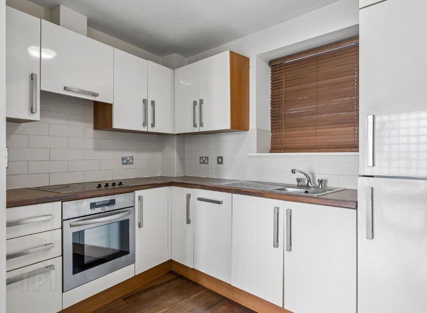 Apartment 61 The Tannery The Coombe, The Coombe, D08V223