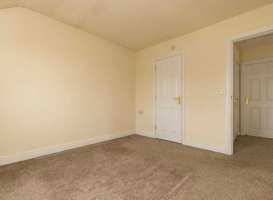 15 Iveagh Court, Blackskull, Dromore, BT25 1SF
