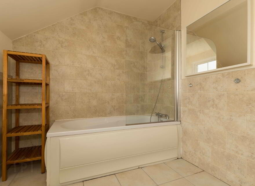 15 Iveagh Court, Blackskull, Dromore, BT25 1SF