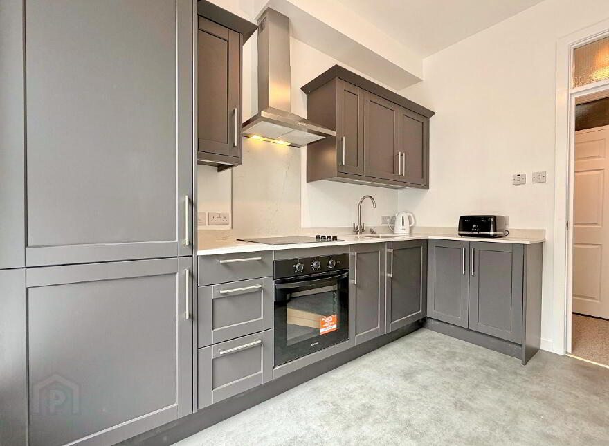 2 Golden Sands Apartments, 44-46 Main Street, Portrush, BT56 8BL