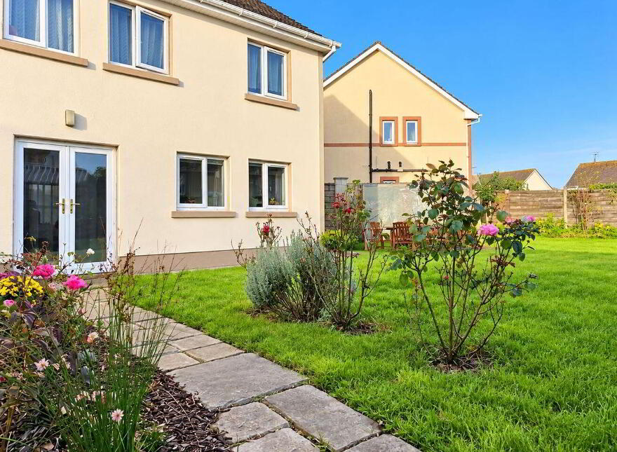 33 Philips Vale, Daingean, R35YY77