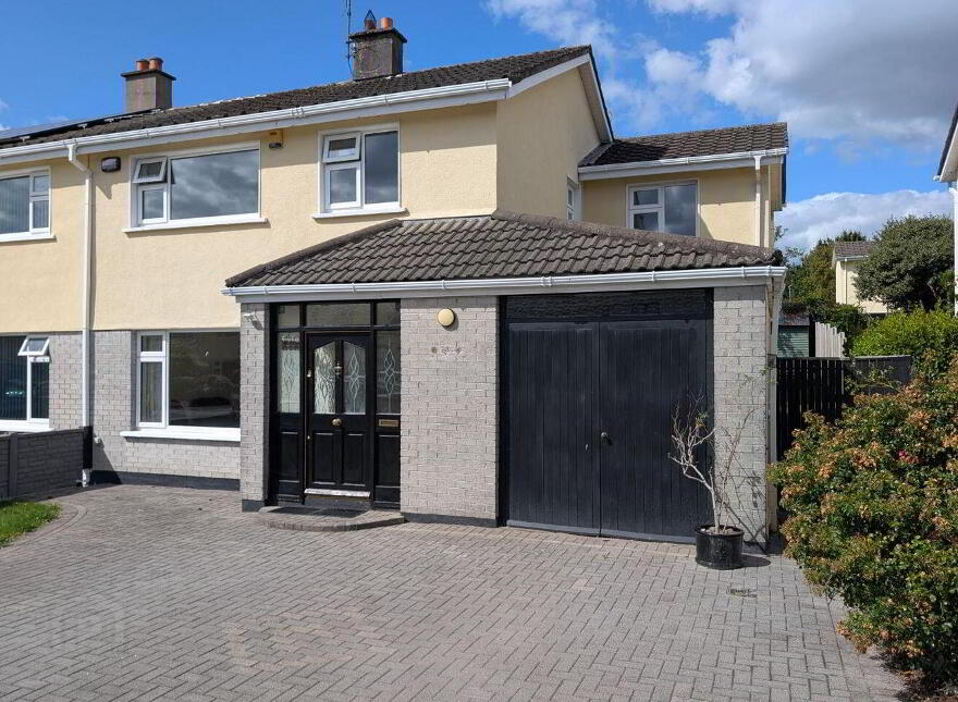 13 Pembroke Wood, Passage West, T12W5WR photo