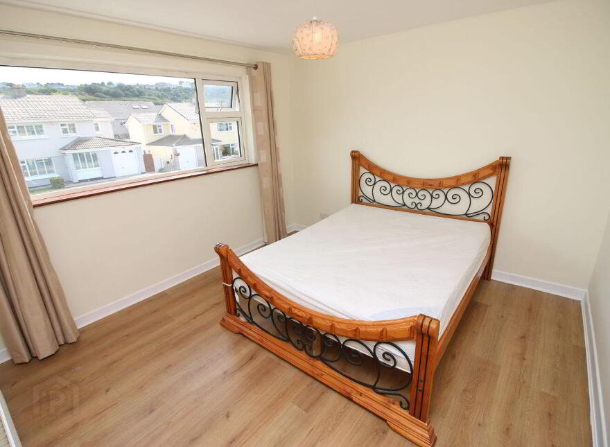 13 Pembroke Wood, Passage West, T12W5WR