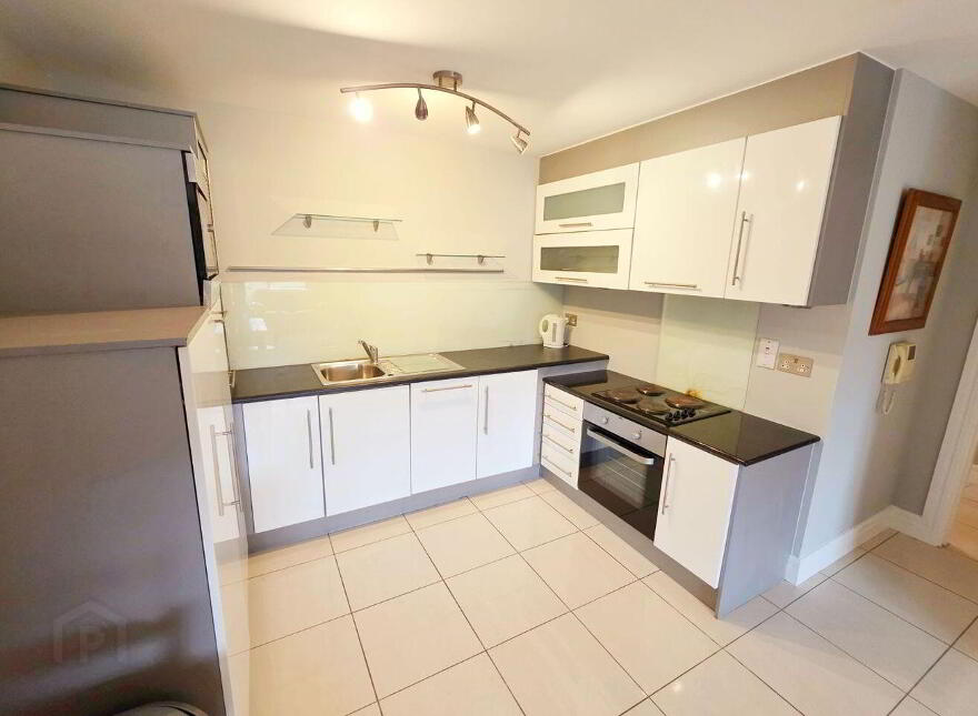 Apartment 81 Cúirt Seoige, Bohermore, H91AK57