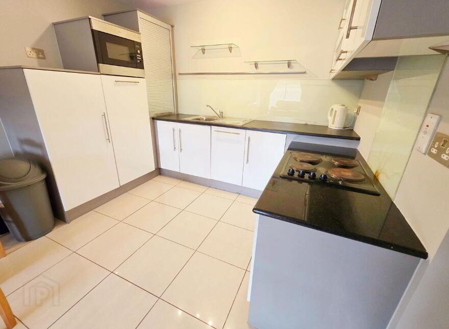 Apartment 81 Cúirt Seoige, Bohermore, H91AK57