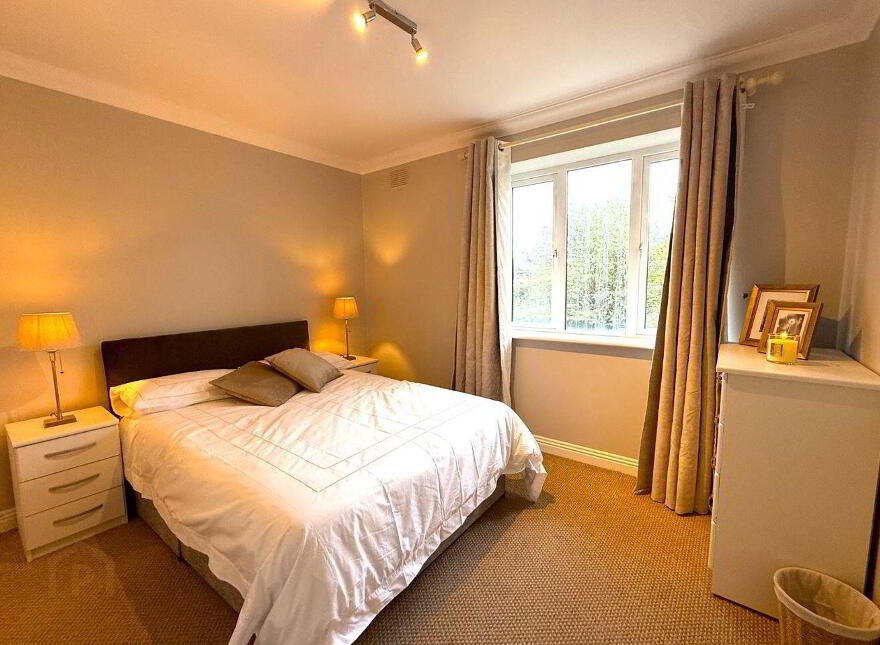 Apartment 8 Esker Glenn, Dublin Road, Athlone, N37KC03