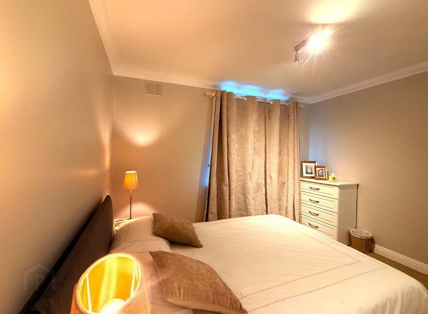 Apartment 8 Esker Glenn, Dublin Road, Athlone, N37KC03