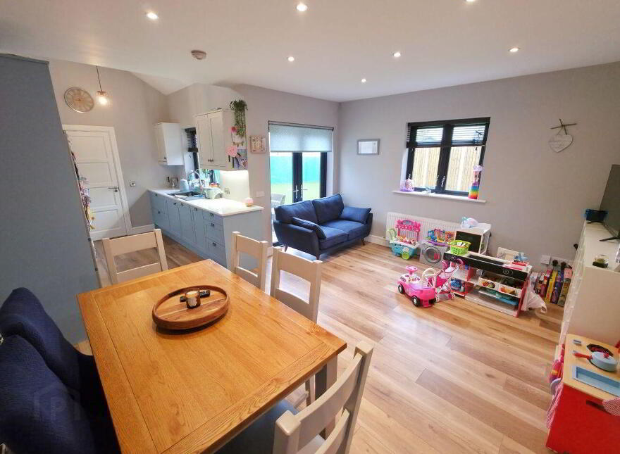 Ashthorn Avenue, Headford, H91D57V