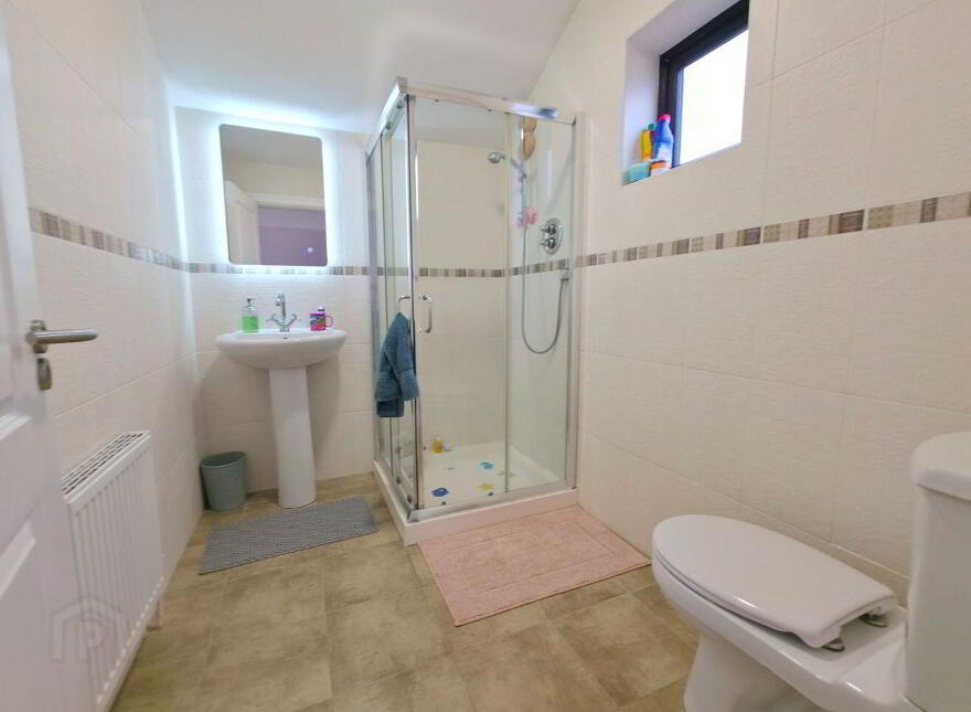 Ashthorn Avenue, Headford, H91D57V