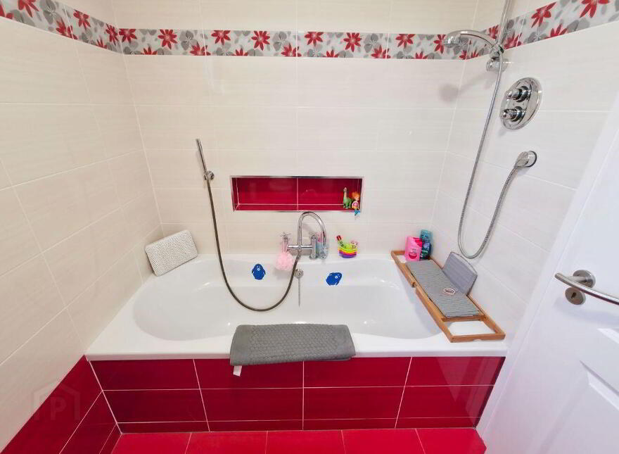 Ashthorn Avenue, Headford, H91D57V