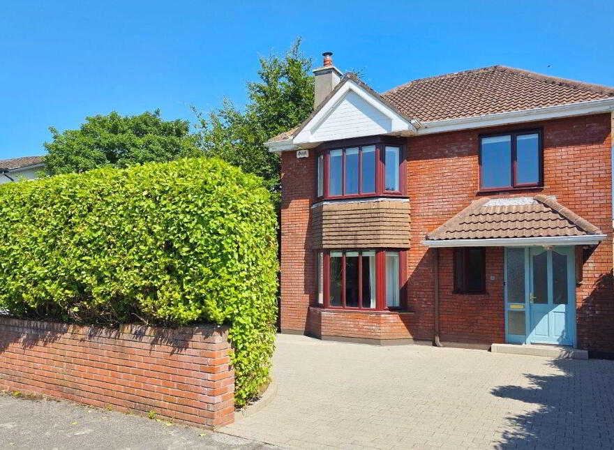 1 Rivendell, Highfield Park, Taylor's Hill, H91K3VR photo