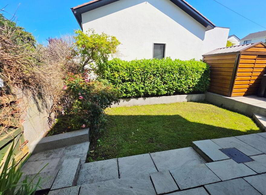 1 Rivendell, Highfield Park, Taylor's Hill, H91K3VR