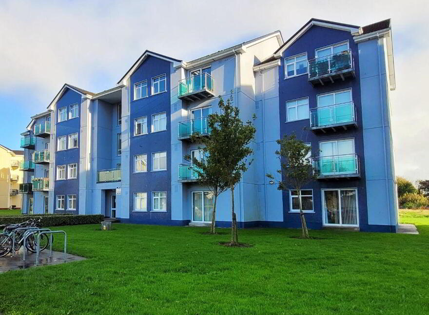 Penthouse Apartment, Tí Dhomhnaill, Gleann Na Rí, Murroogh, H91Y7X3 photo