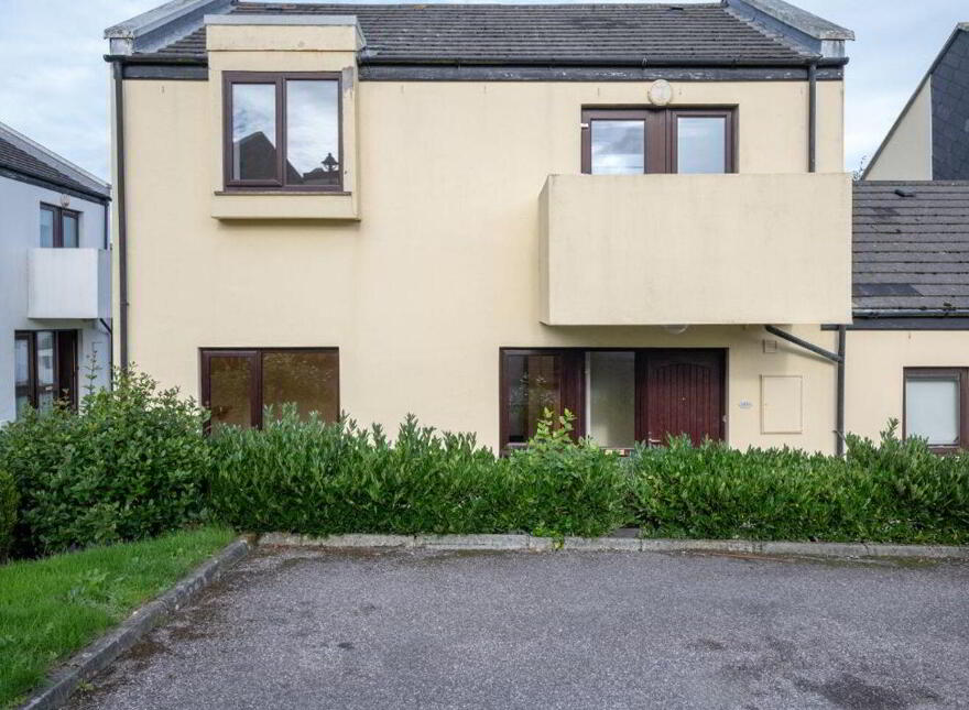 11 Carleton Village, Golf Links Road, Youghal, P36DA03