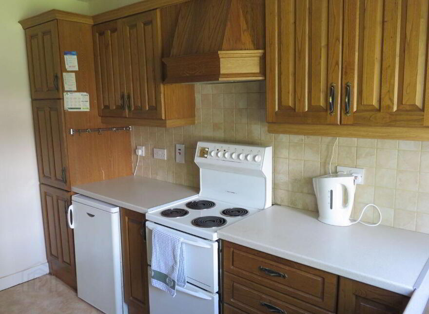 67 Saint John's Park East, Clondalkin, Clondalkin, D22X4E2