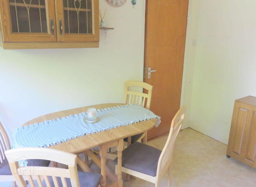 67 Saint John's Park East, Clondalkin, Clondalkin, D22X4E2