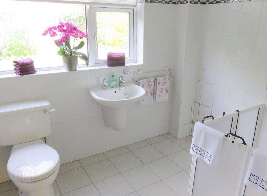 67 Saint John's Park East, Clondalkin, Clondalkin, D22X4E2