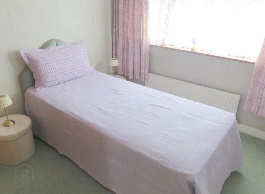 67 Saint John's Park East, Clondalkin, Clondalkin, D22X4E2