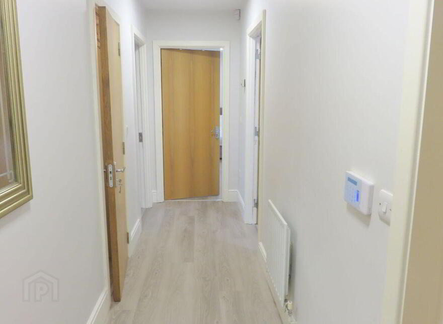 Apartment 8 Newmarket Hall, The Coombe, The Coombe, D08W659