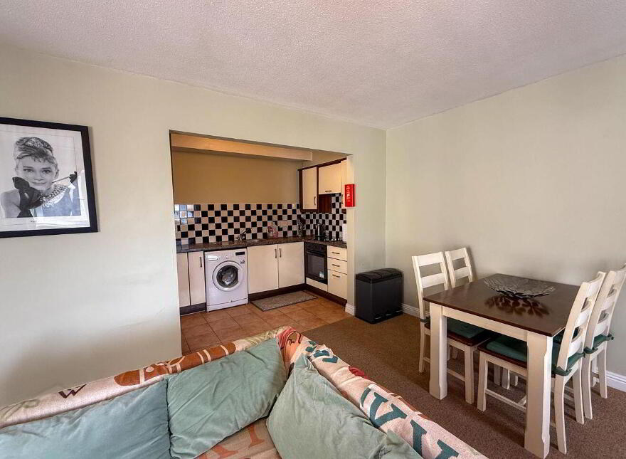 Apartment 4 Crosley House Crosley Row, Limerick City Centre, V94H274