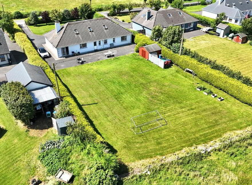 Ardskea More, Cummer, Corofin, H54TV04