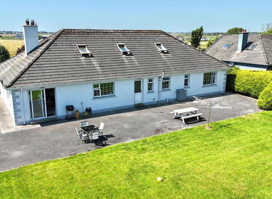 Ardskea More, Cummer, Corofin, H54TV04