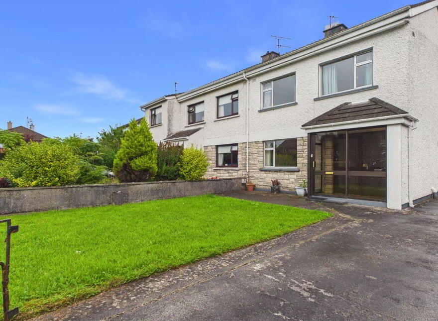 10 Curragh Park, Tuam, H54E825