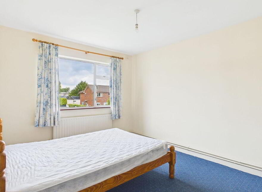 10 Curragh Park, Tuam, H54E825