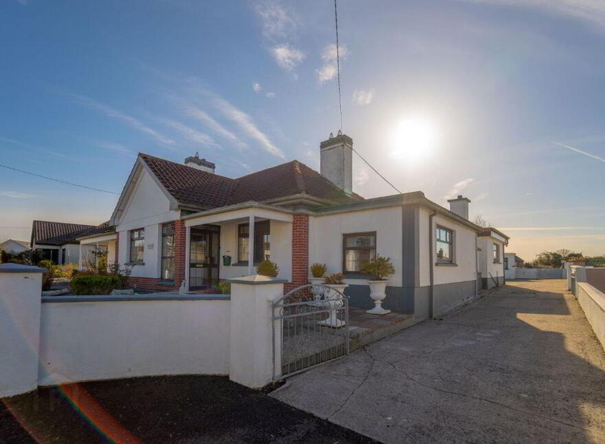 Ballina Road, Foxford, F26CH79