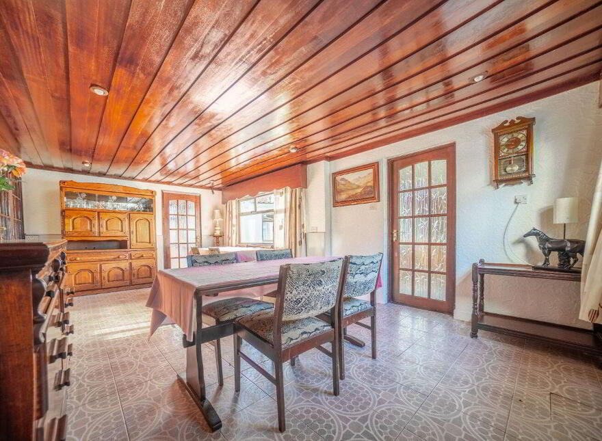 Ballina Road, Foxford, F26CH79