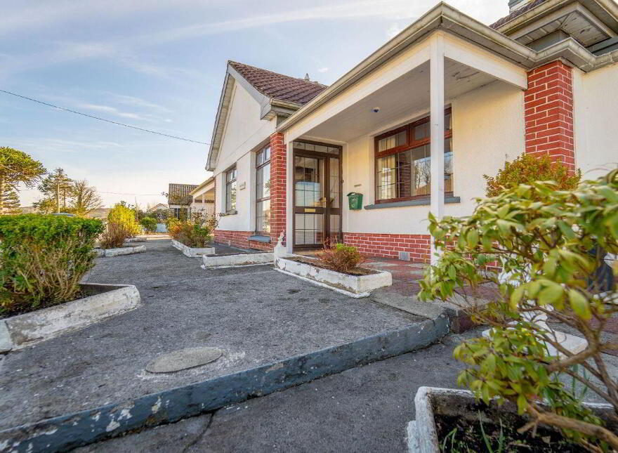 Ballina Road, Foxford, F26CH79