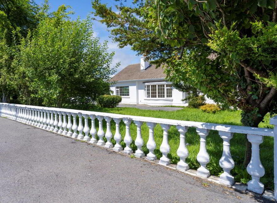 Claremorris Road, Friarsquarter, Ballinrobe, F31DX37