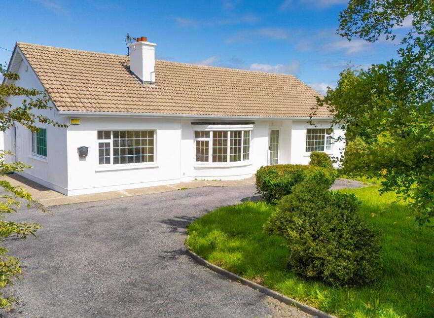 Claremorris Road, Friarsquarter, Ballinrobe, F31DX37