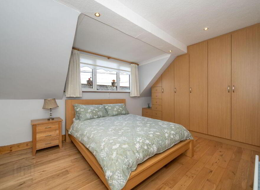 12 Saint Joseph's Terrace, Gould Street, The Lough, T12K7PX
