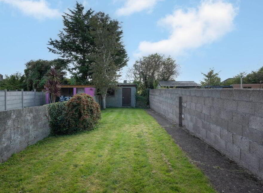 12 Saint Joseph's Terrace, Gould Street, The Lough, T12K7PX
