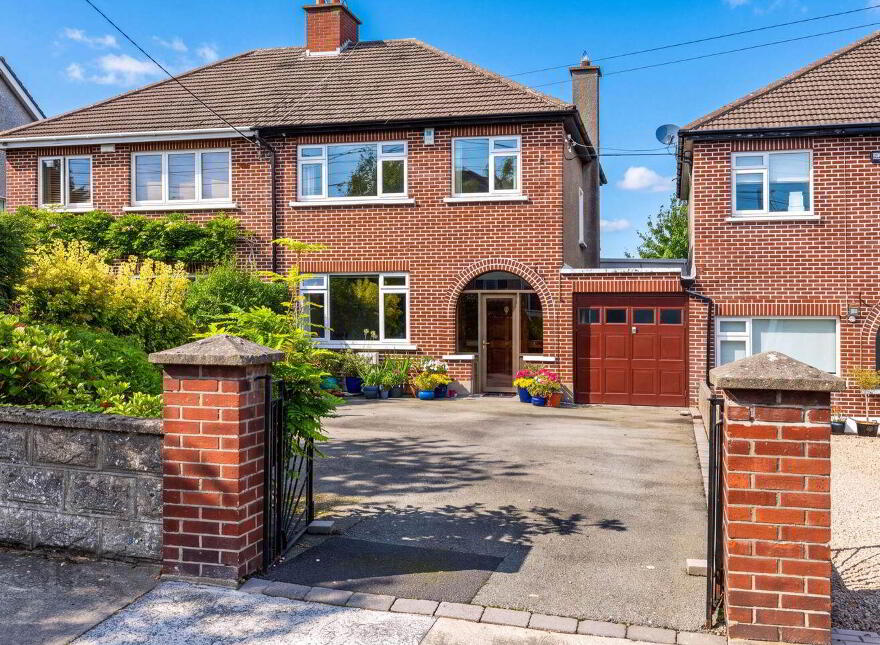 4 Windsor Park, Monkstown, A94N8F7