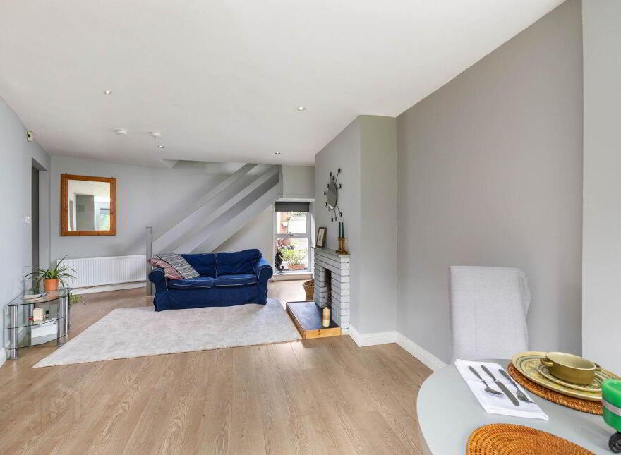 4 Mews Lucerne, 39 Castle Avenue, Clontarf, Clontarf, D03E725