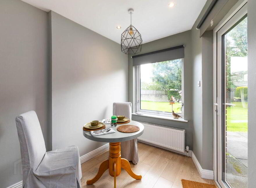 4 Mews Lucerne, 39 Castle Avenue, Clontarf, Clontarf, D03E725