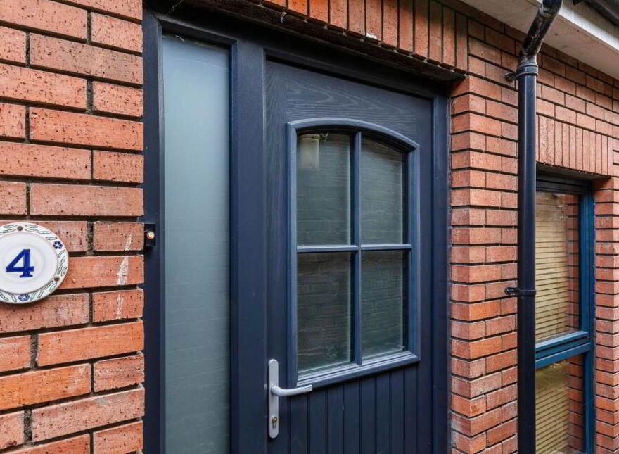 4 Mews Lucerne, 39 Castle Avenue, Clontarf, Clontarf, D03E725