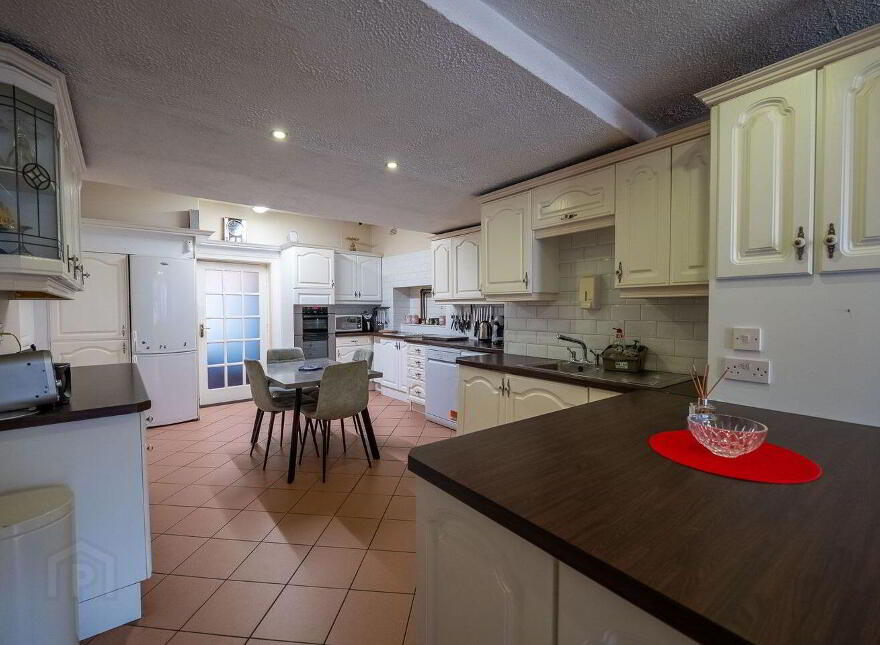 Patrick Street, Templemore, E41KC82