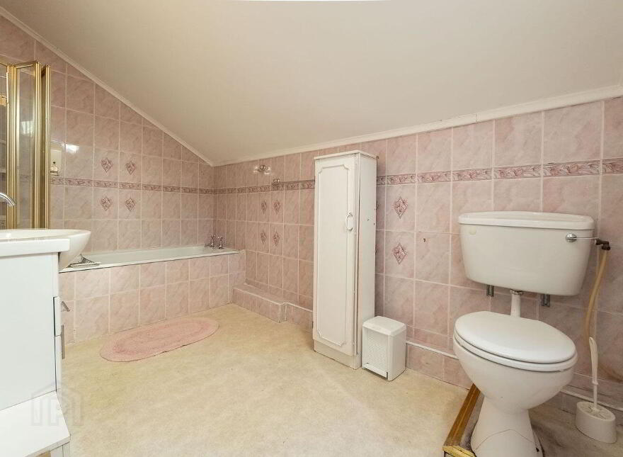 Patrick Street, Templemore, E41KC82